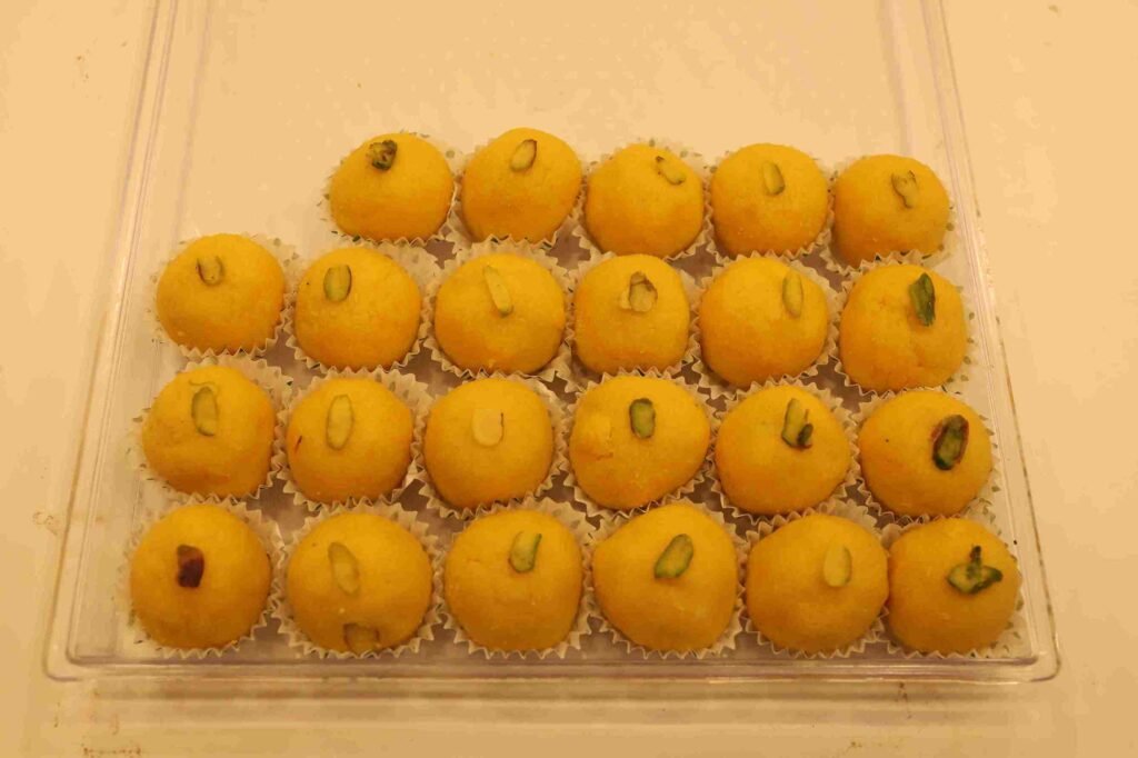 besan ladoo